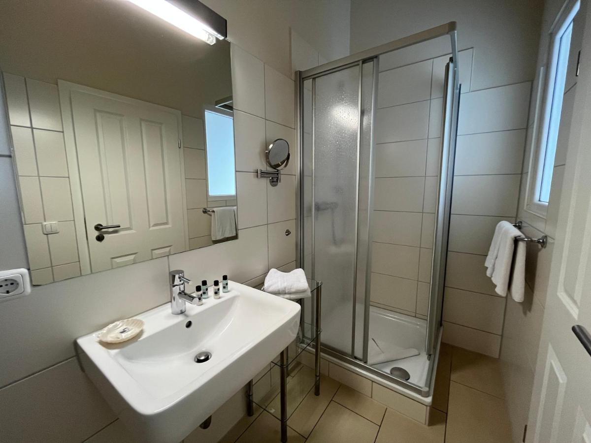 4 Sterne Hotel Hubertusburg Kuhlungsborn Bagian luar foto