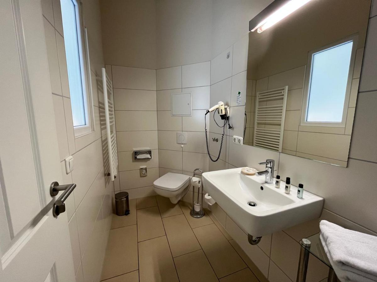 4 Sterne Hotel Hubertusburg Kuhlungsborn Bagian luar foto
