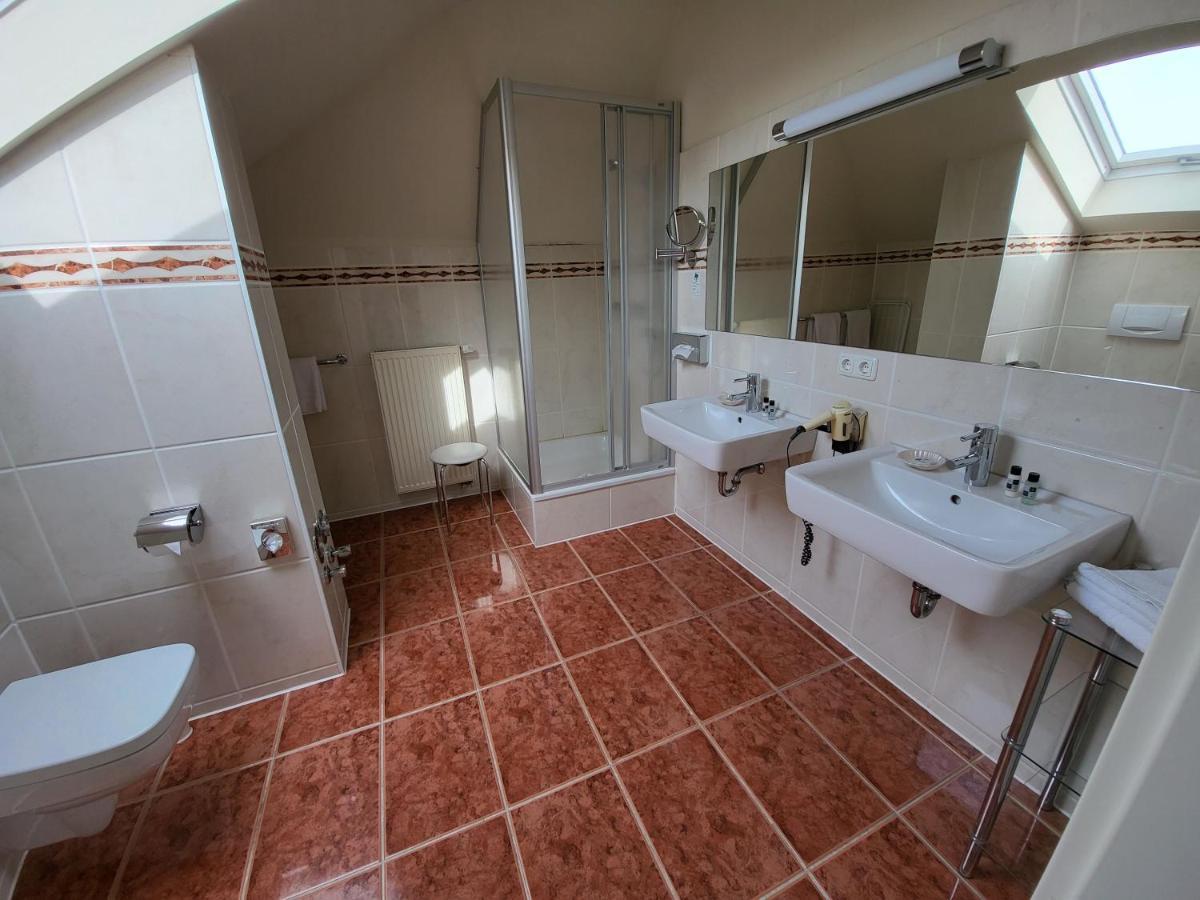 4 Sterne Hotel Hubertusburg Kuhlungsborn Bagian luar foto